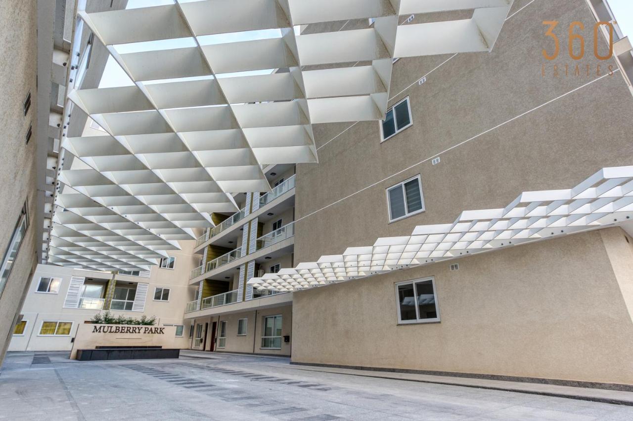 Modern 2br With Private Terrace & Sofa Bed By 360 Estates