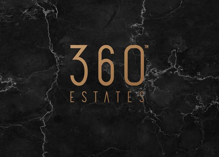 Modern 2Br Apt With Private Terrace & Sofa Bed By 360 Estates