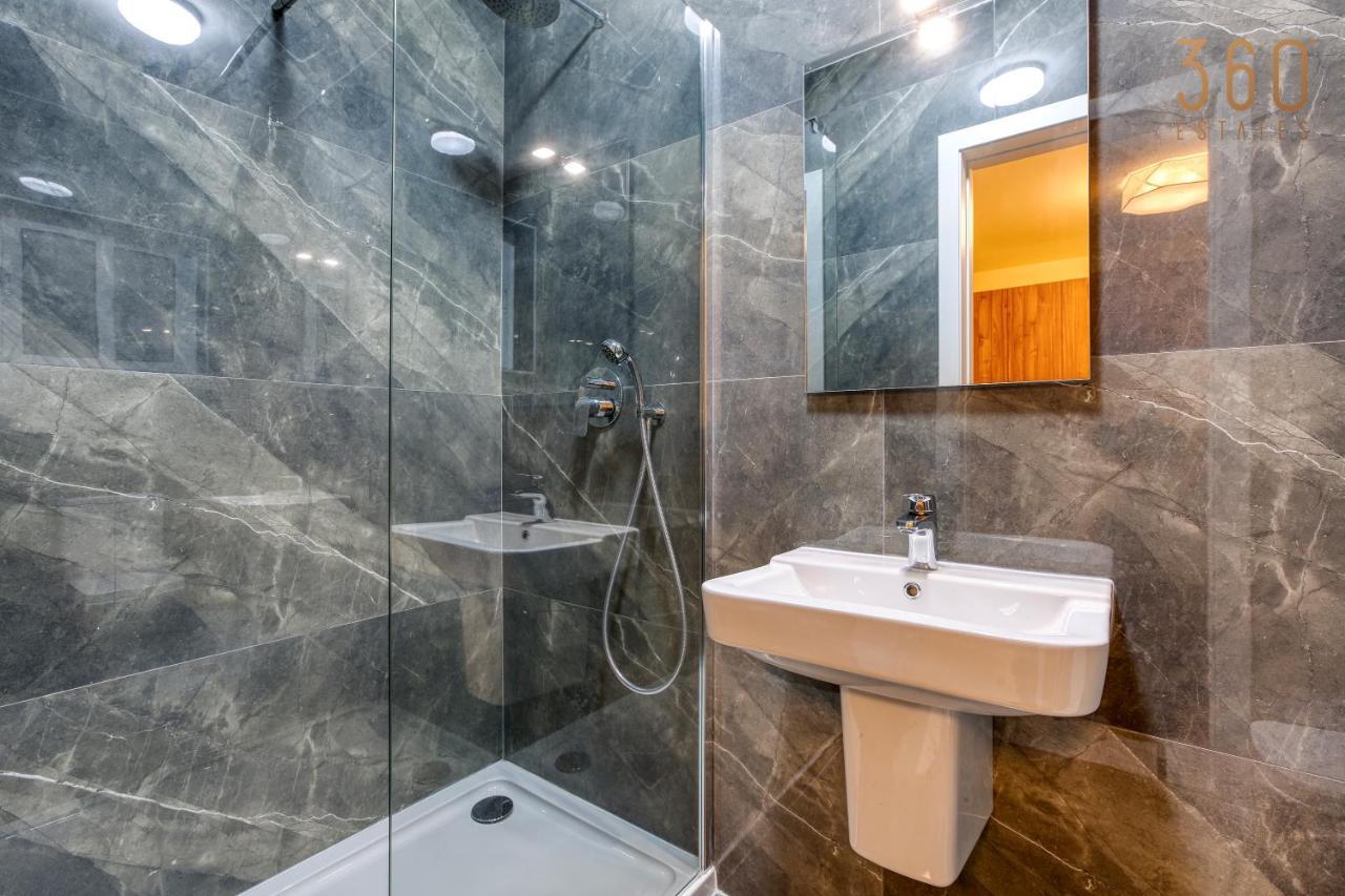 Modern 2br With Private Terrace & Sofa Bed By 360 Estates * St. Paul's Bay