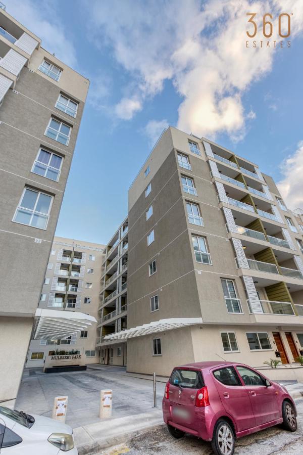 Modern 2br With Private Terrace & Sofa Bed By 360 Estates Apartment