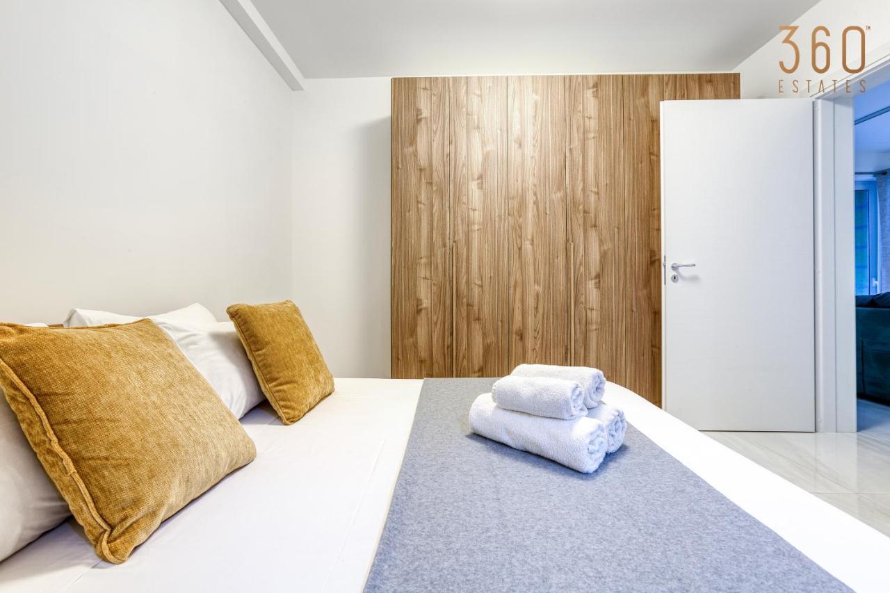 Modern 2br With Private Terrace & Sofa Bed By 360 Estates