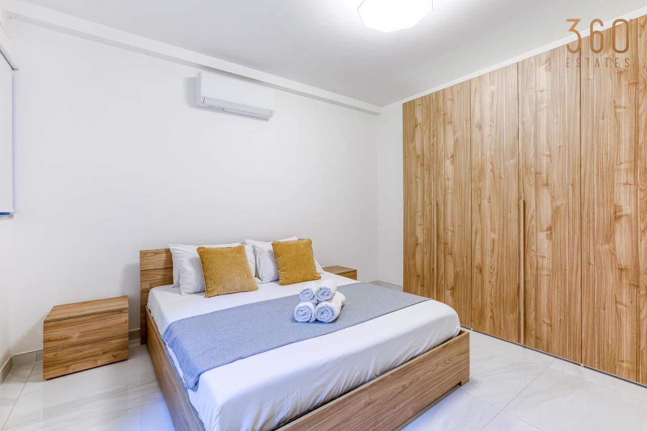 Apartment Modern 2br With Private Terrace & Sofa Bed By 360 Estates St. Paul's Bay