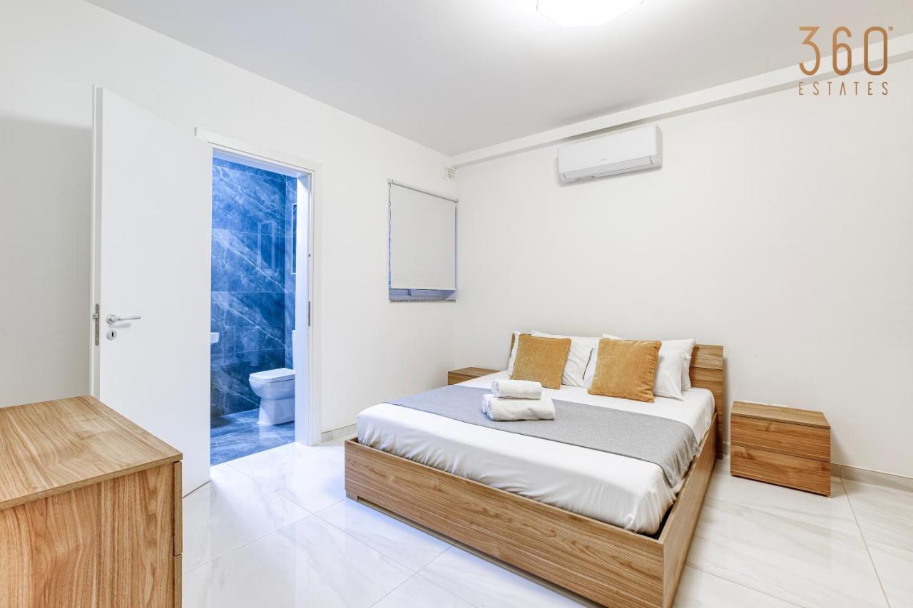 Modern 2br With Private Terrace & Sofa Bed By 360 Estates Apartment *